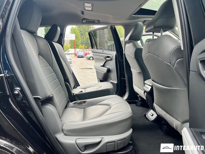 Toyota Highlander 50 interauto-car