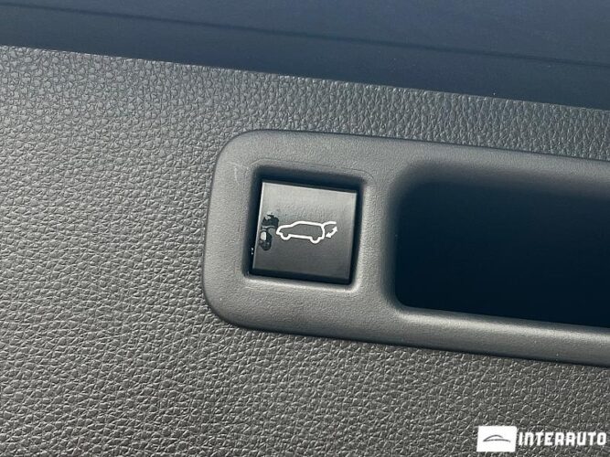 Toyota Highlander 54 interauto-car