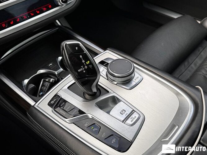 BMW 745e 52 interauto-car