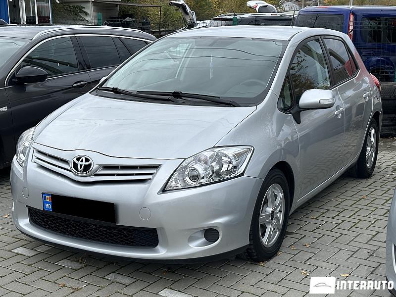 Toyota Auris 12 automobil-interauto