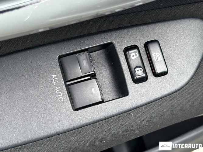 Toyota Auris 40 interauto-car