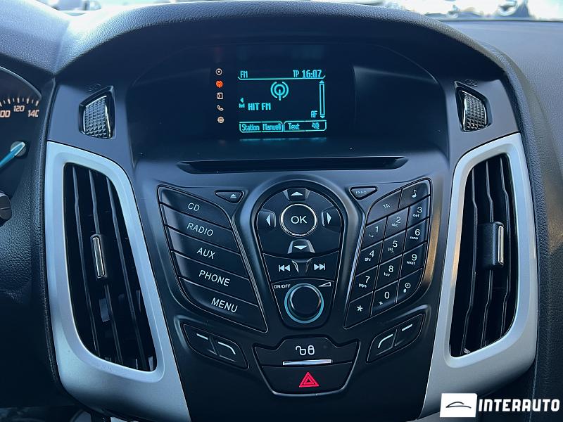 Ford Focus 21 automobil-interauto