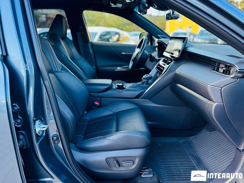 Toyota Venza 28 automobil-interauto