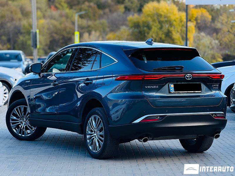 Toyota Venza 14 automobil-interauto