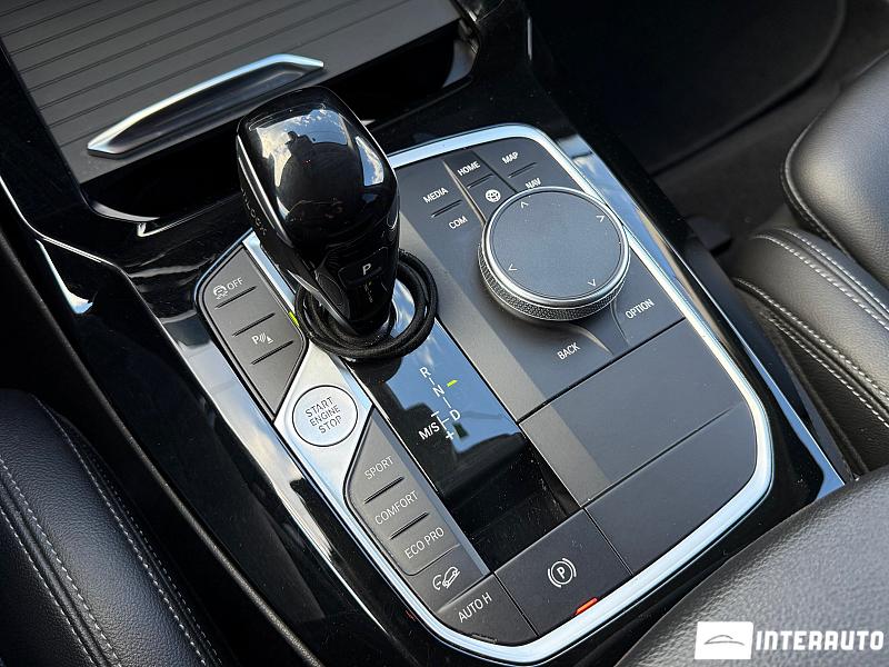 BMW X3 2.0D 23 automobil-interauto