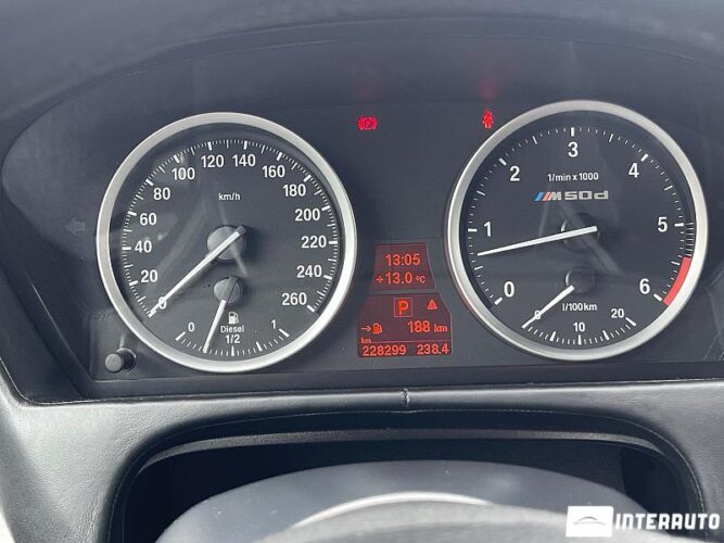BMW X6 M5.0D 40 interauto-car
