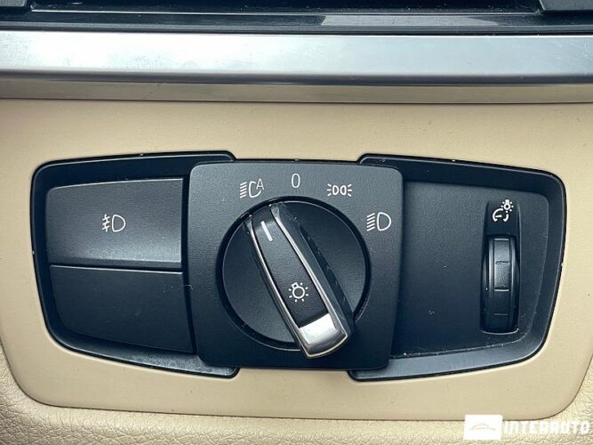 BMW 320 35 interauto-car