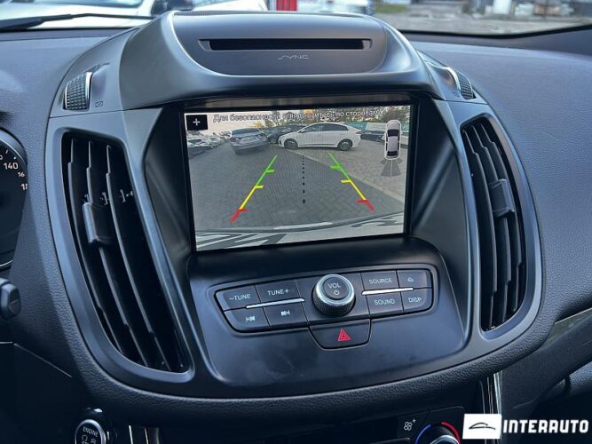 Ford Kuga 41 interauto-car