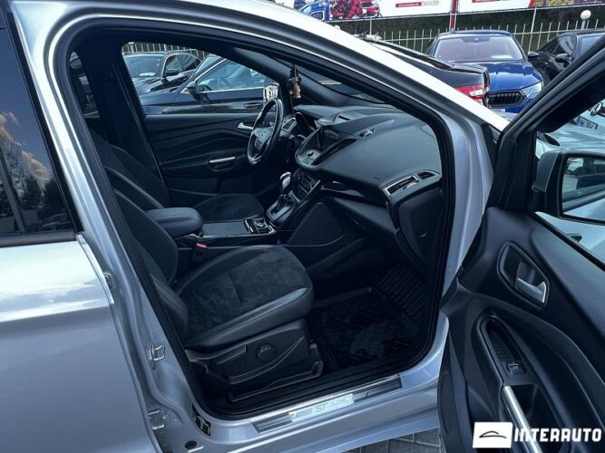Ford Kuga 44 interauto-car
