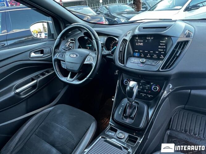 Ford Kuga 39 interauto-car