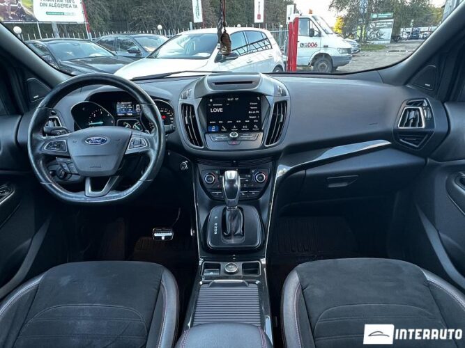 Ford Kuga 38 interauto-car
