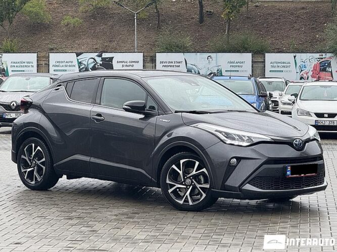 Toyota C-HR 29 interauto-car