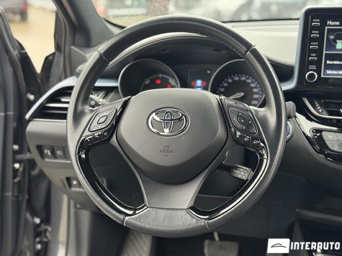 Toyota C-HR 35 interauto-car