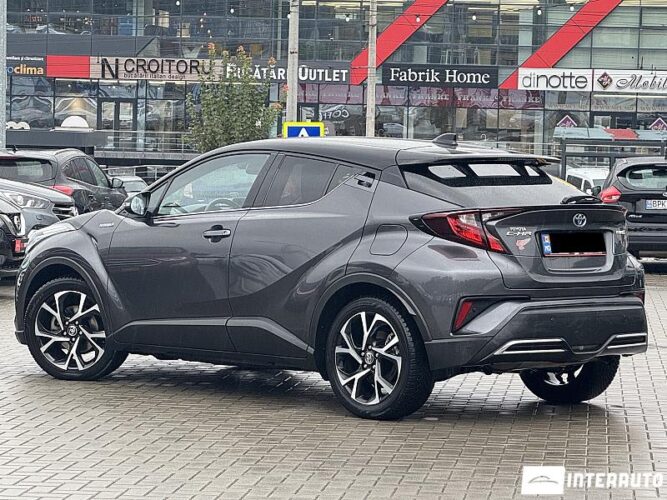Toyota C-HR 32 interauto-car