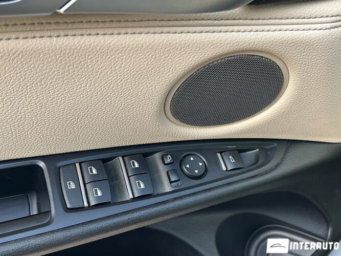 BMW X5 3.5i 39 interauto-car
