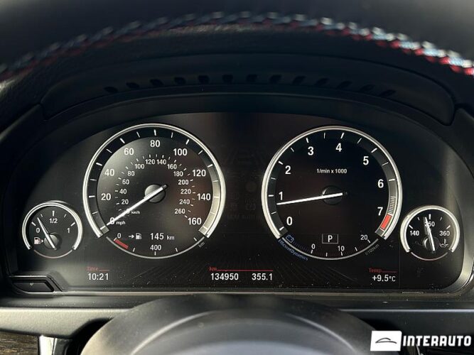 BMW X5 3.5i 43 interauto-car