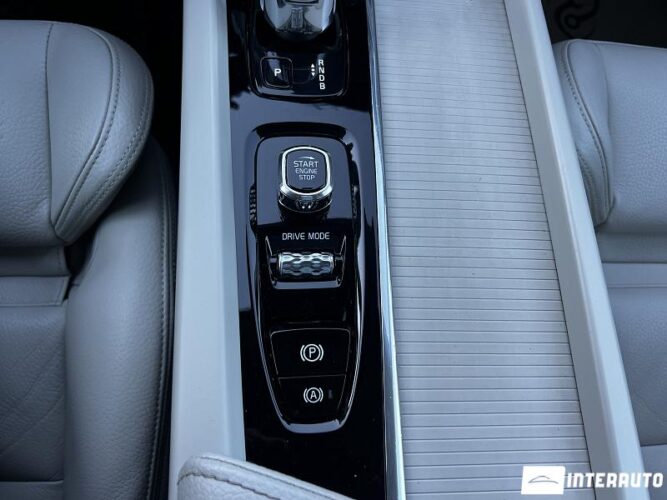 Volvo XC 60 46 interauto-car