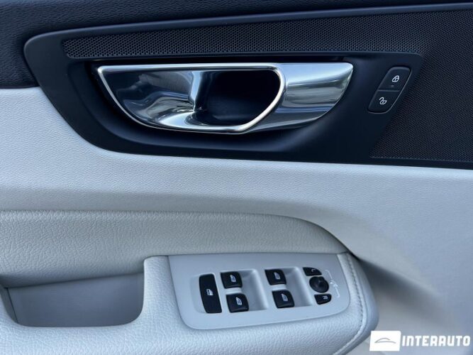 Volvo XC 60 49 interauto-car