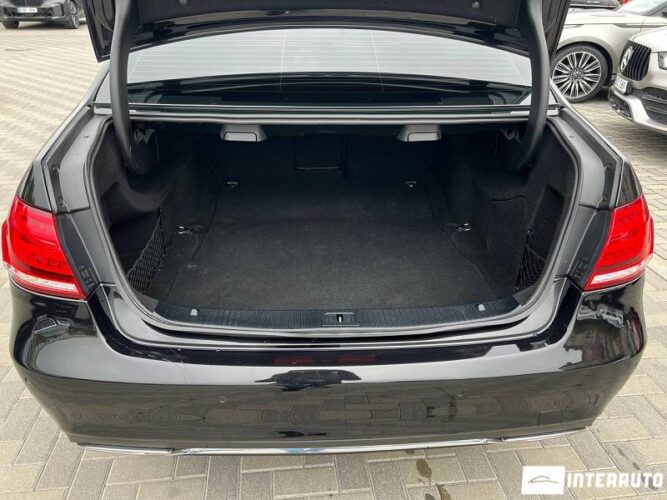 Mercedes E 250 52 interauto-car