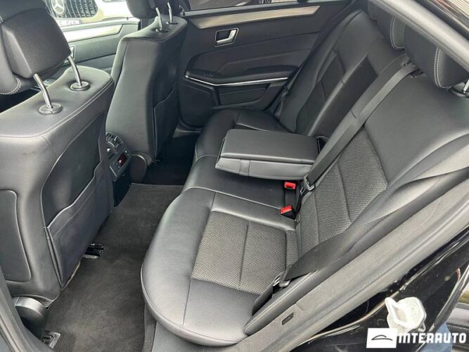 Mercedes E 250 51 interauto-car