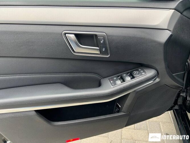Mercedes E 250 38 interauto-car