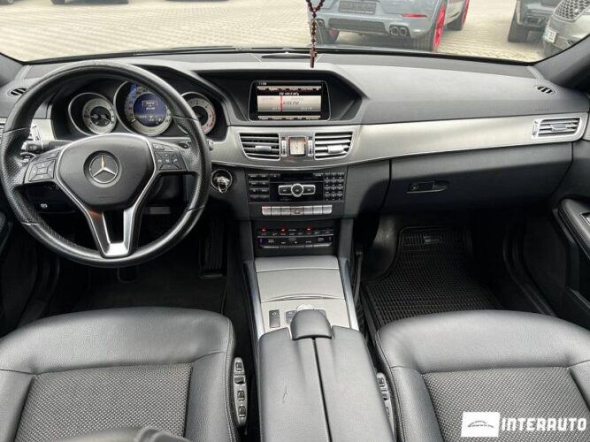 Mercedes E 250 40 interauto-car