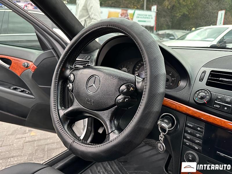 Mercedes E 220 17 automobil-interauto