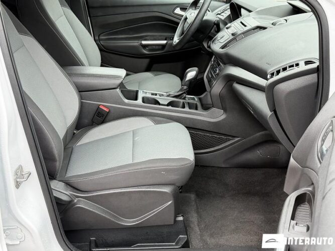 Ford Escape 44 interauto-car