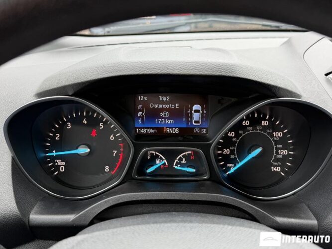 Ford Escape 40 interauto-car