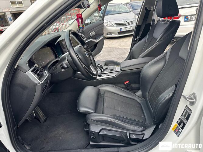 BMW 330E 40 interauto-car