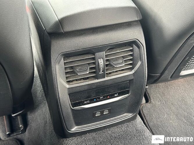 BMW 330E 49 interauto-car