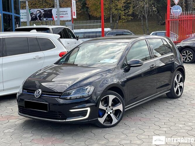 Volkswagen Golf GTE 30 interauto-car
