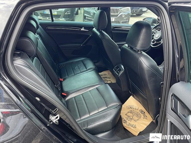 Volkswagen Golf GTE 46 interauto-car