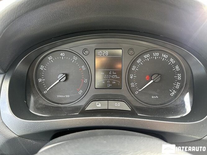 Skoda Rapid 33 interauto-car