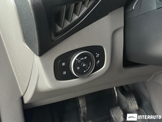 Ford Transit Connect 33 interauto-car