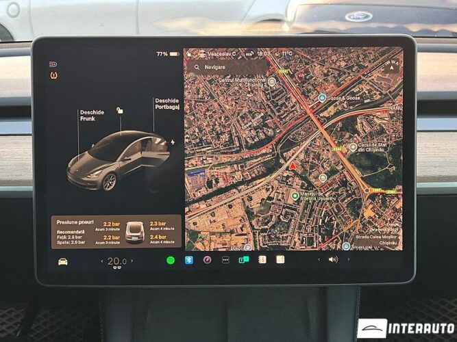 Tesla Model 3 40 interauto-car