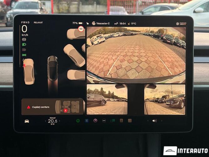 Tesla Model 3 37 interauto-car