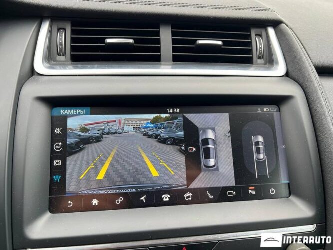 Jaguar E-Pace 47 interauto-car