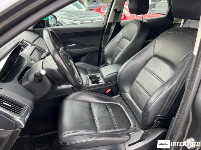 Jaguar E-Pace 41 interauto-car