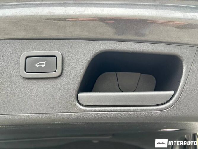 Jaguar E-Pace 55 interauto-car