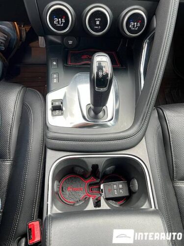 Jaguar E-Pace 49 interauto-car