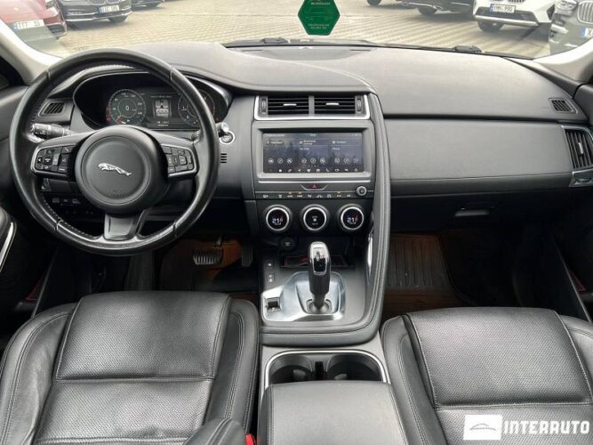 Jaguar E-Pace 42 interauto-car
