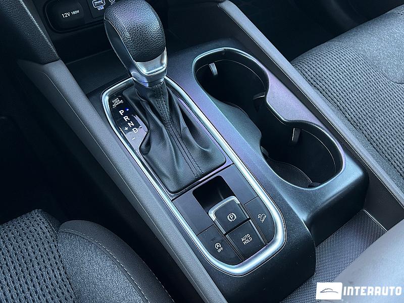 Hyundai Santa Fe 24 automobil-interauto