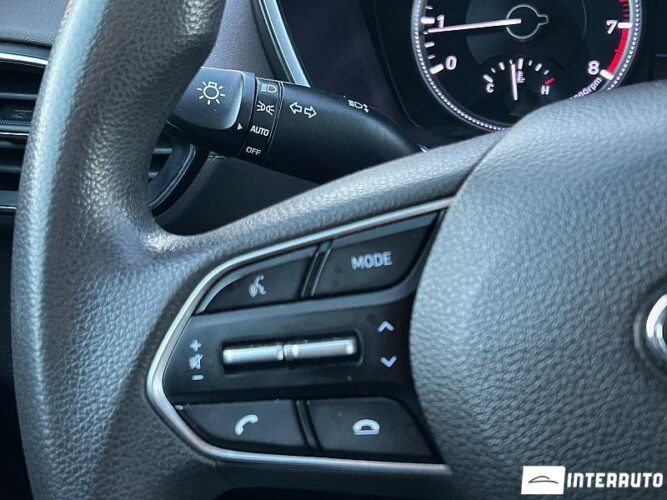 Hyundai Santa Fe 37 interauto-car