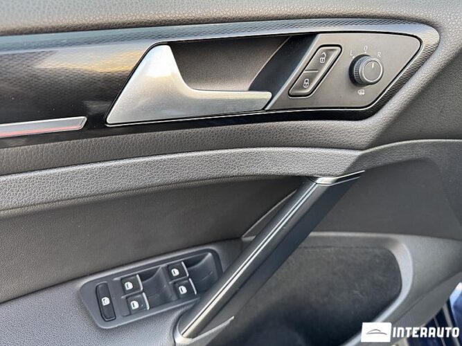 Volkswagen Golf GTI 61 interauto-car