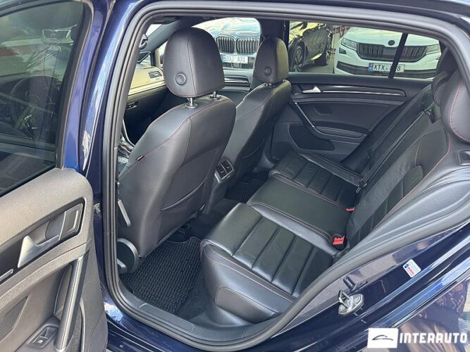 Volkswagen Golf GTI 52 interauto-car