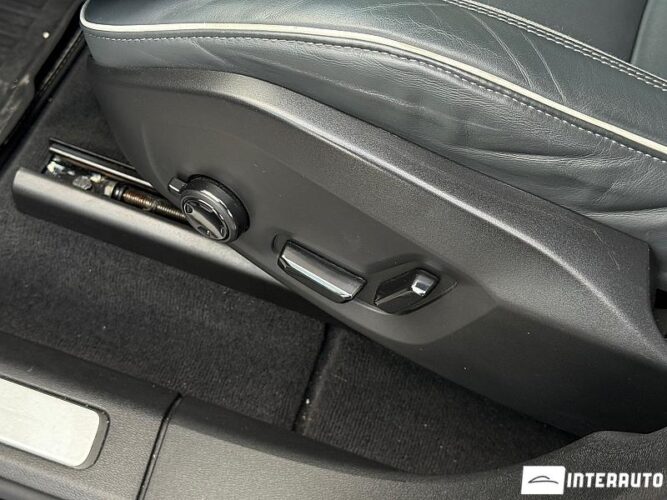 Volvo XC 60 40 interauto-car