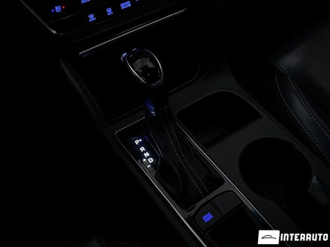 Hyundai Sonata 43 interauto-car