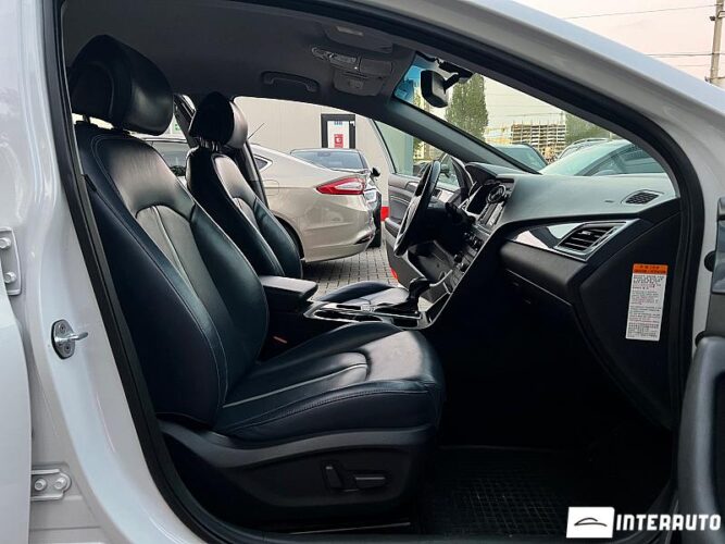 Hyundai Sonata 44 interauto-car