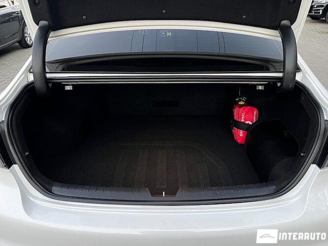 Hyundai Sonata 47 interauto-car